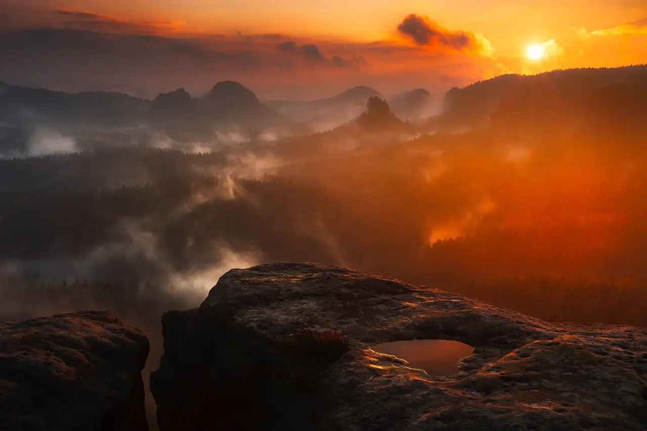 A misty mountain sunrise on a Hi8 camcorder — Original